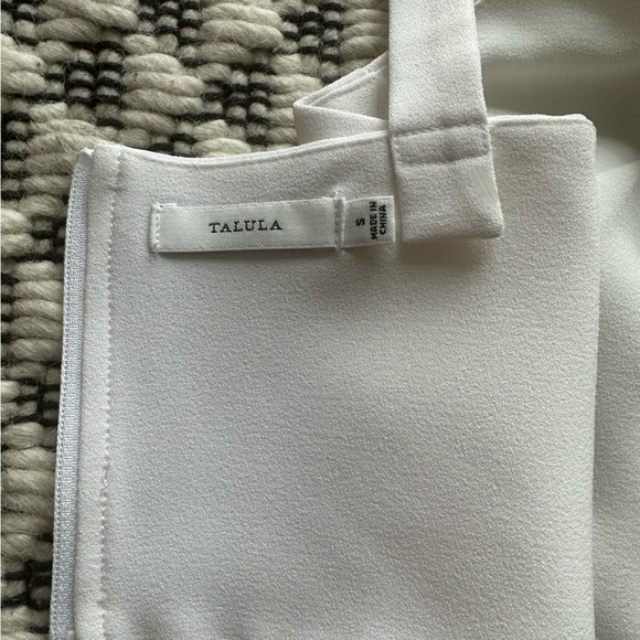 White crop top - Picture 3 of 6